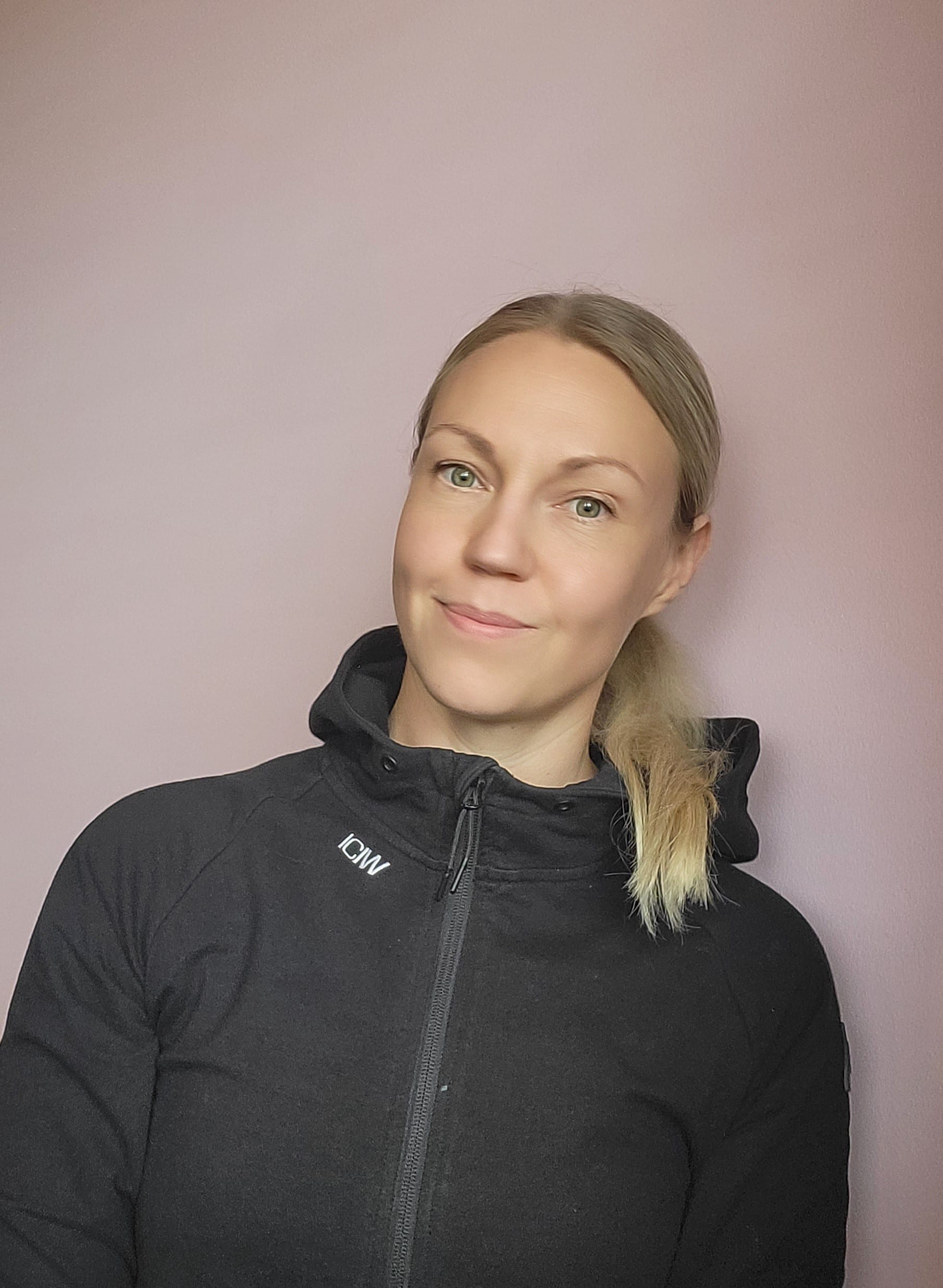 Immonen Maritta, keskusvastaava, ryhmäliikunta, asiakaspalvelu